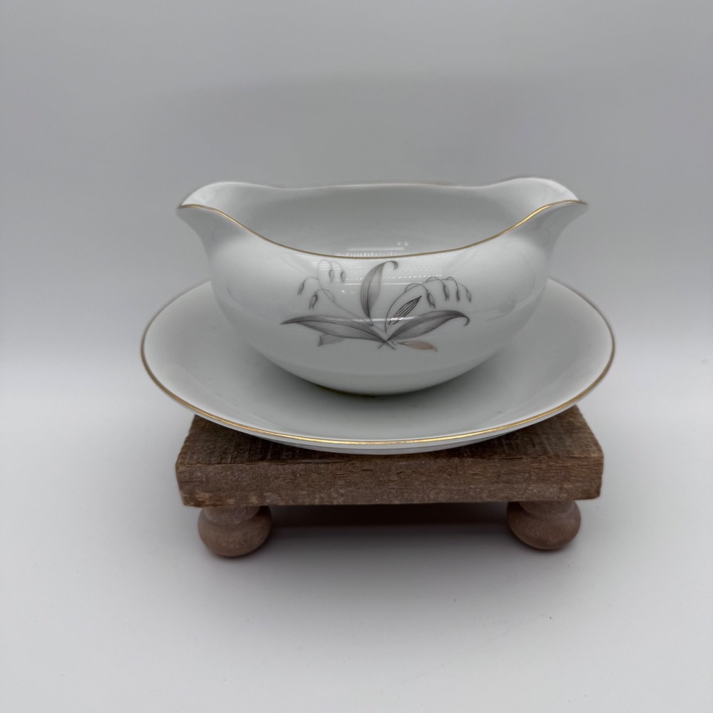 Kaysons Golden Rhapsody Gravy Boat Attached Underplate Fine China Gold Trim